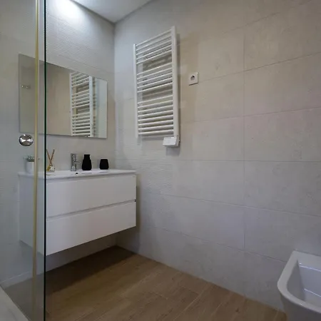 Homestay Piscina Aquecida E Casa De Banho Privativa Fernao Ferro