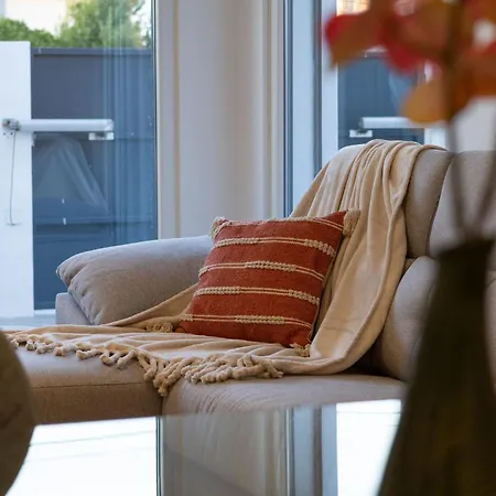 Habitación en casa particular Piscina Aquecida E Casa De Banho Privativa