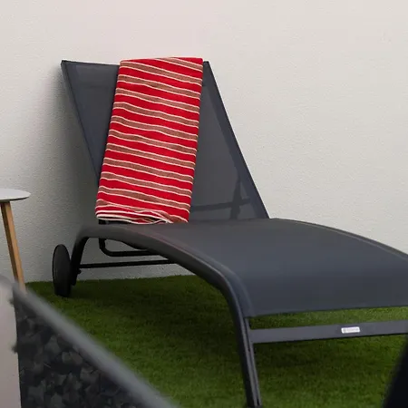 Piscina Aquecida E Casa De Banho Privativa * Fernão Ferro